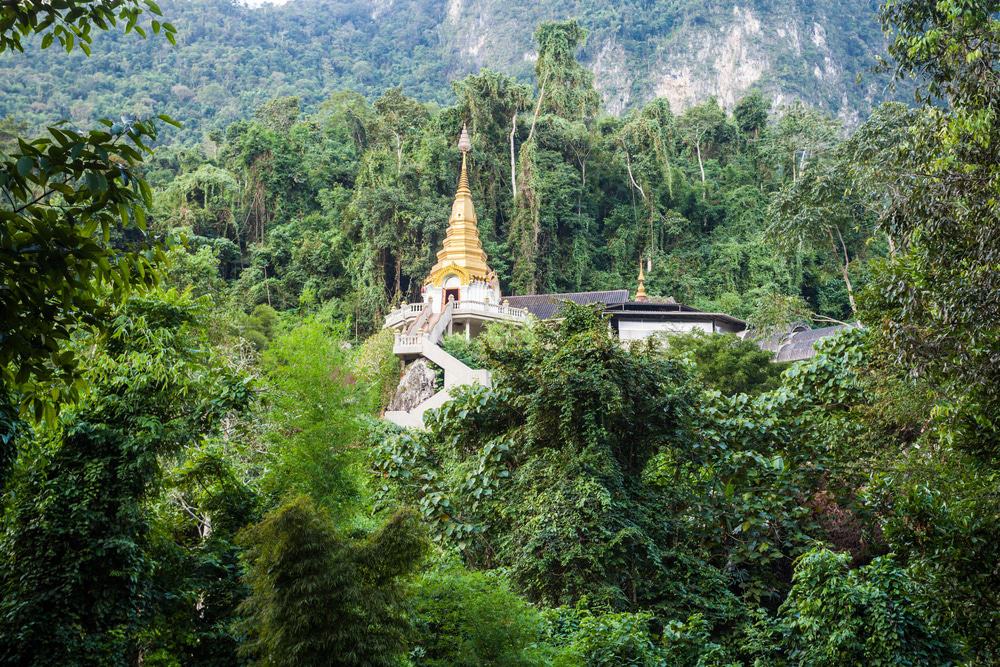 Wat Tham Pha Plong cerca de Chiang Dao, en el norte de Tailandia