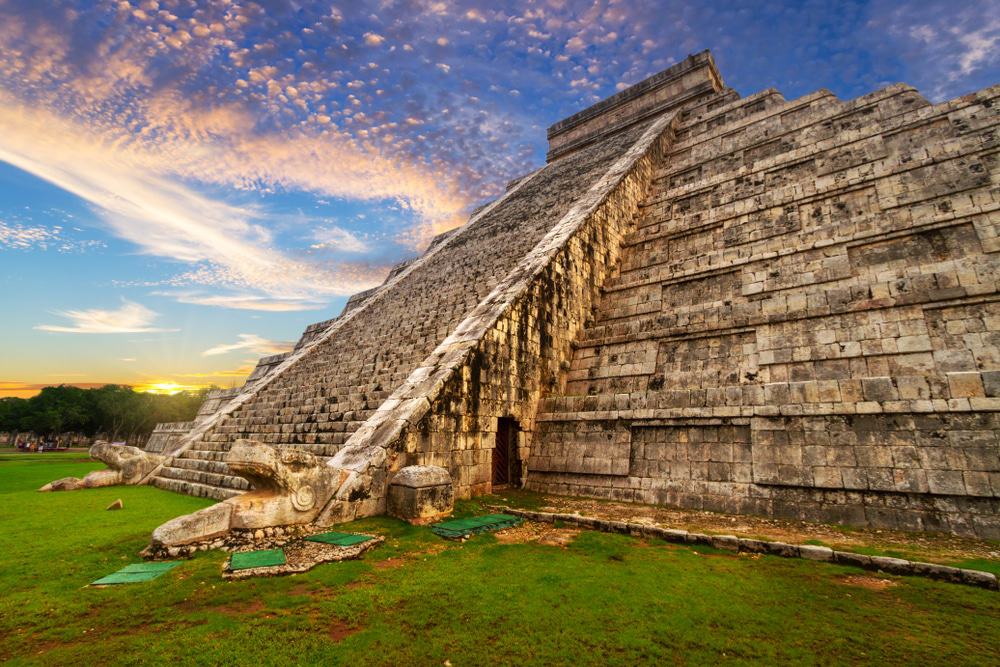 Salida del sol desde Chichén Itzá