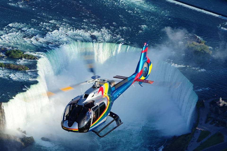 Vuelo en helicóptero en las cataratas del Niágara