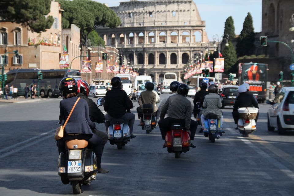 Tour en Vespa en Roma