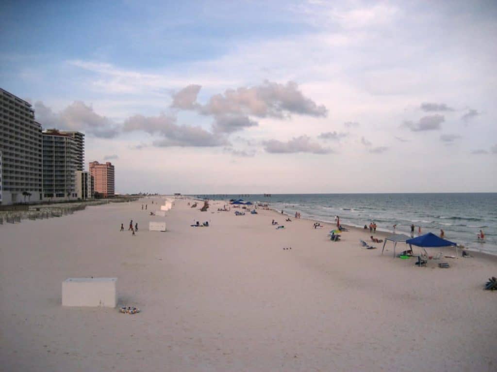 La playa pública principal de Gulf Shores