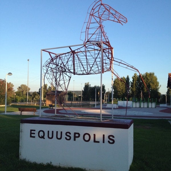 Ecuúspolis